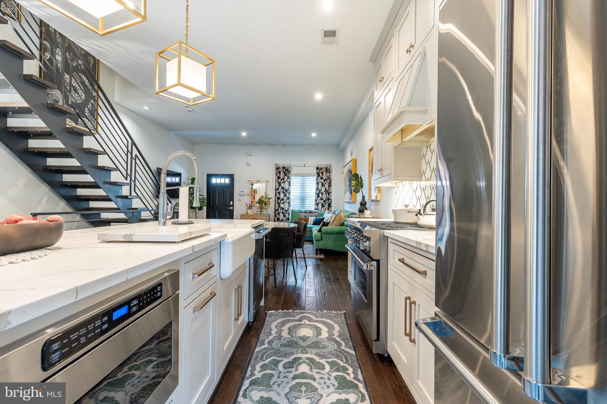 ART MUSEUM AREA - Residential