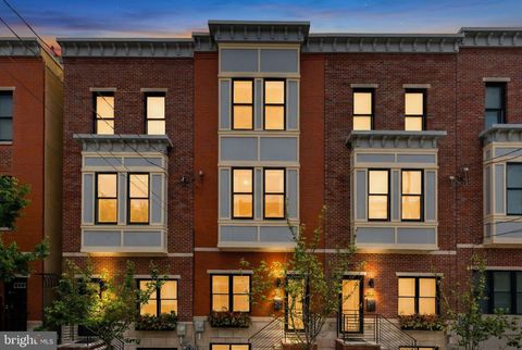 805 N LECOUNT STREET PHILADELPHIA PA 19130