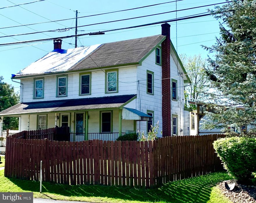 Frame semi-detached home in top condition. Remodeled kitchen and bathroom. Off street parking. Property is not in the flood zone. Main floor powder room. 14x12 shed offers an area for a workshop and plenty of storage. Yard is partially fenced. Seller prefers end of May or early June closing.