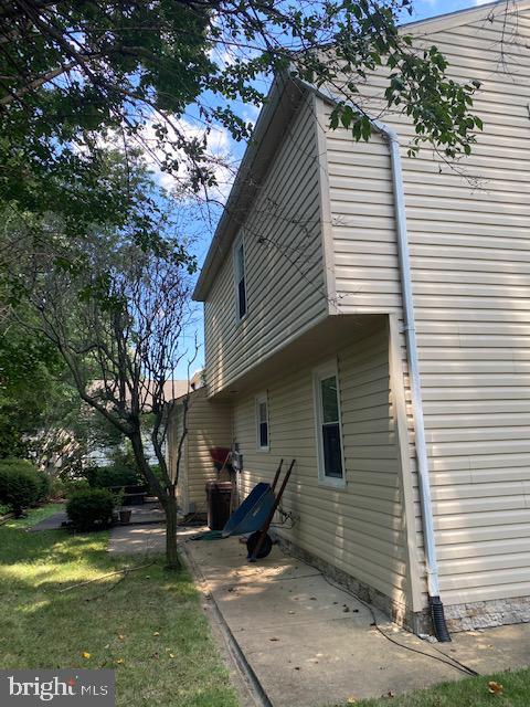 HOLMES RUN WOODS WEST - Residential