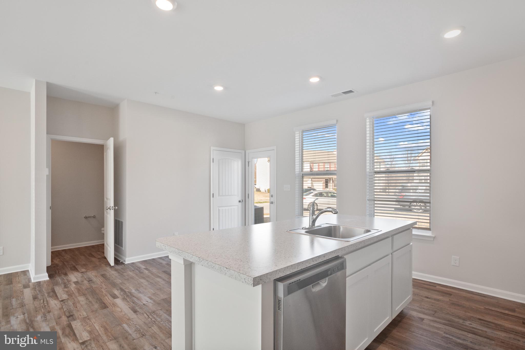 THE PRESERVE AT AYDELOTTE FARM - Residential Lease