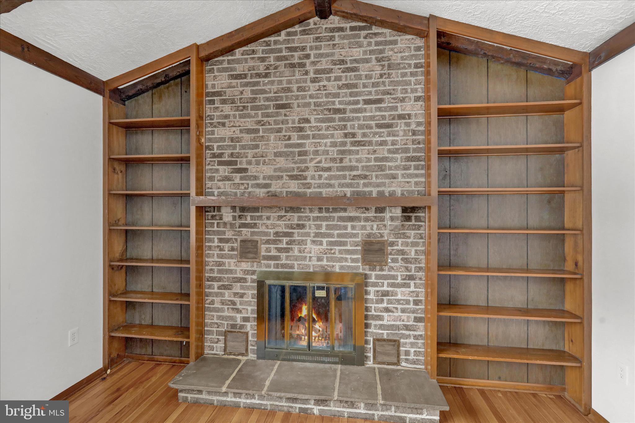 209 NEW CASTLE DRIVE