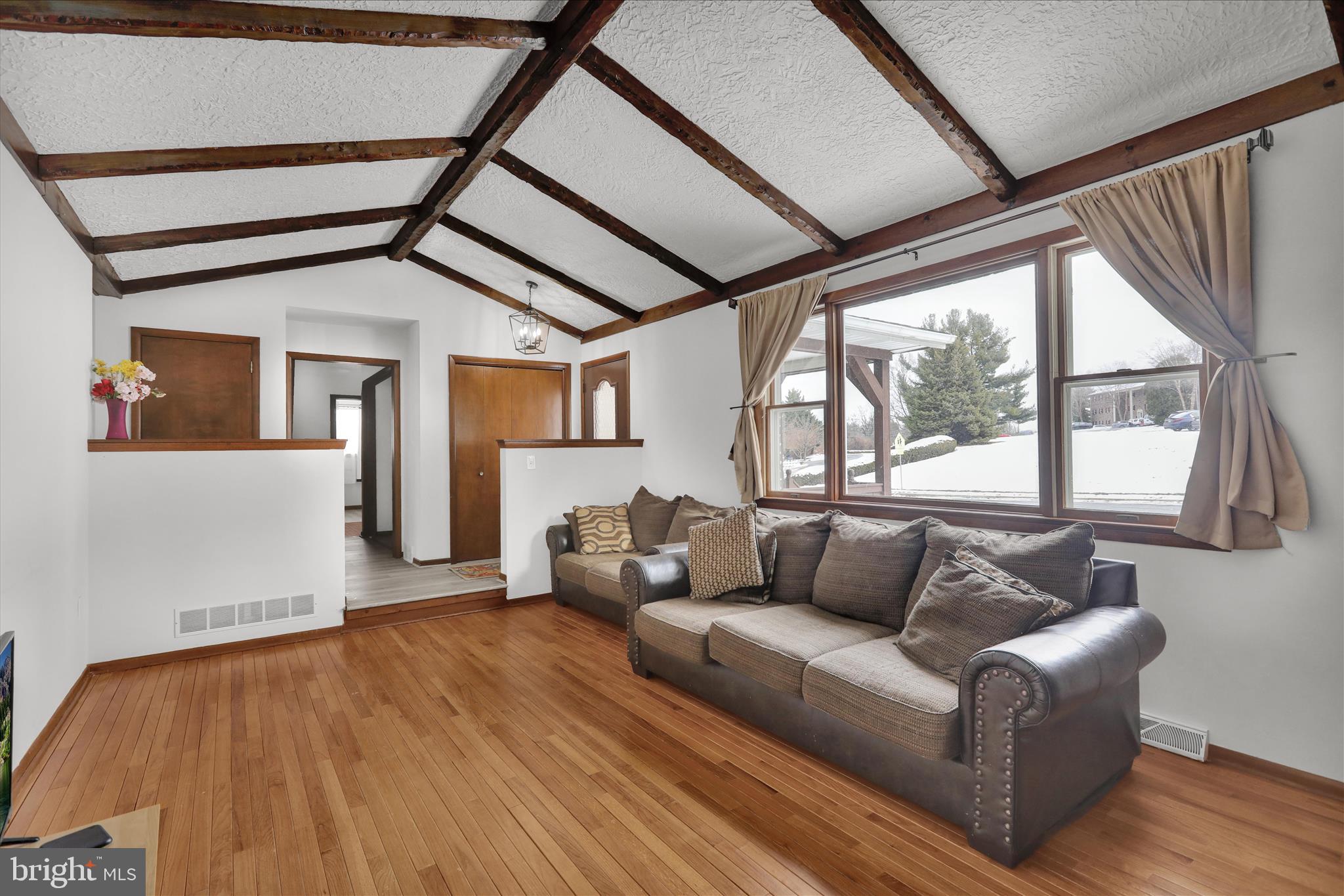 209 NEW CASTLE DRIVE