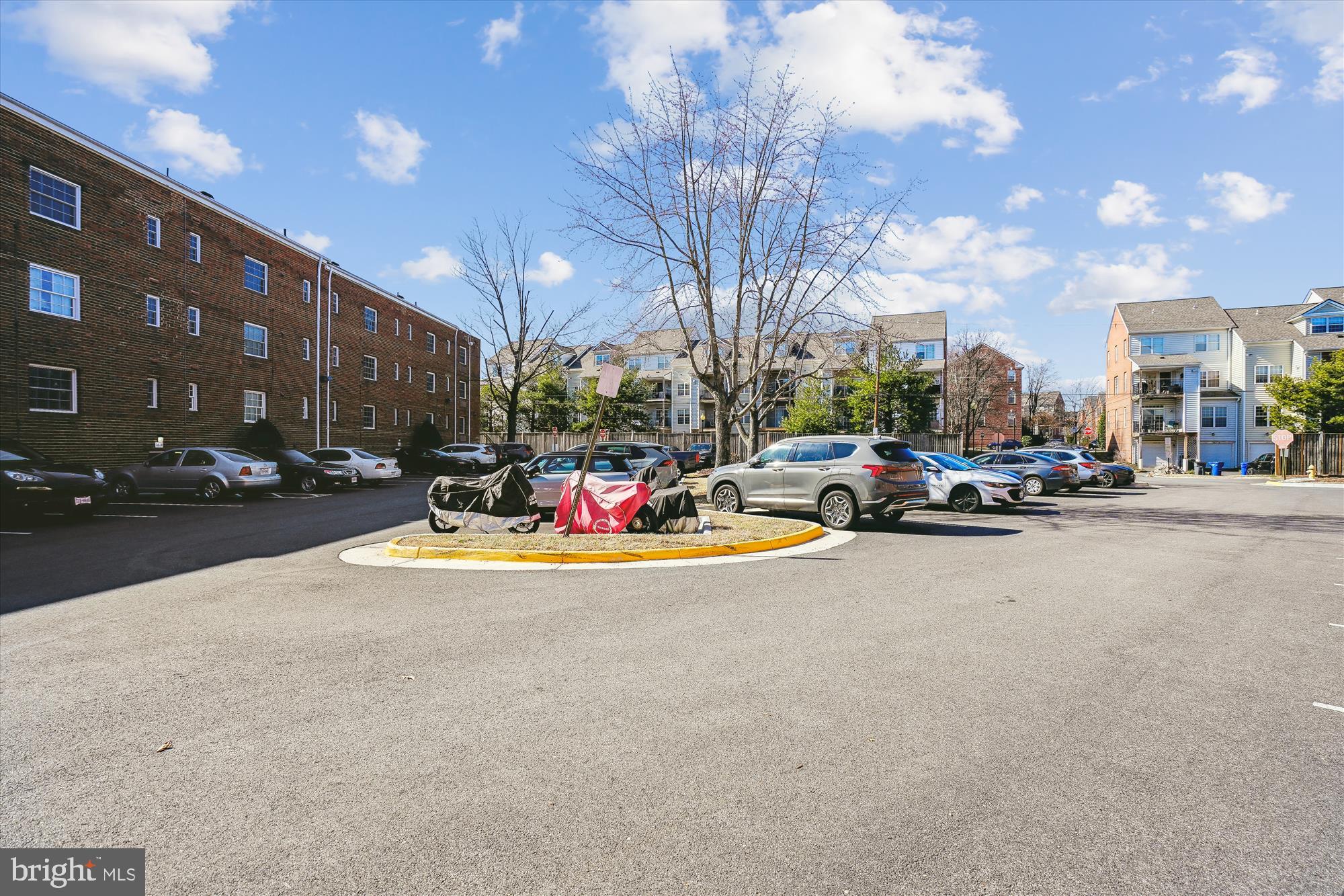 POTOWMACK CROSSING - Residential