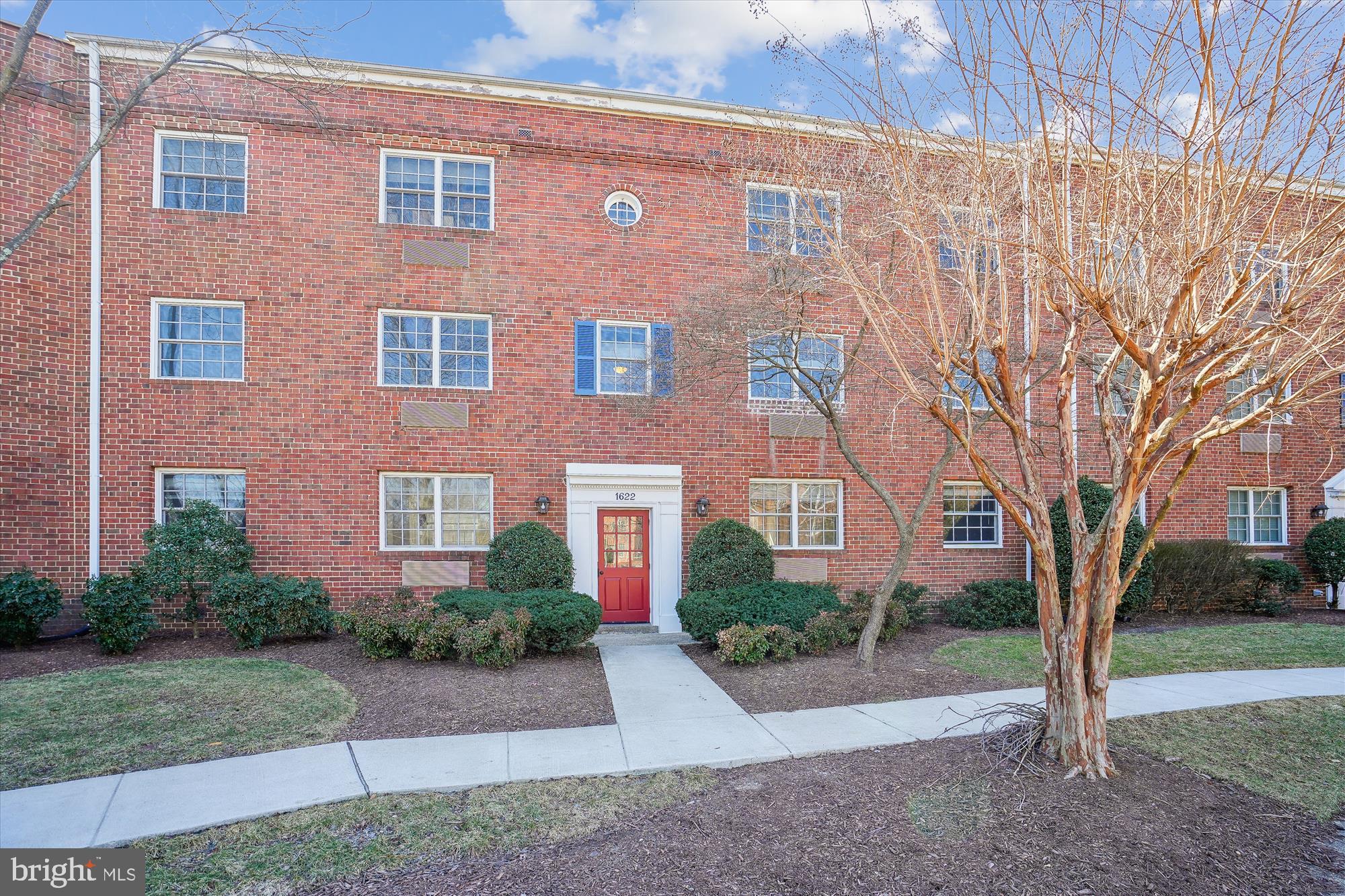 POTOWMACK CROSSING - Residential