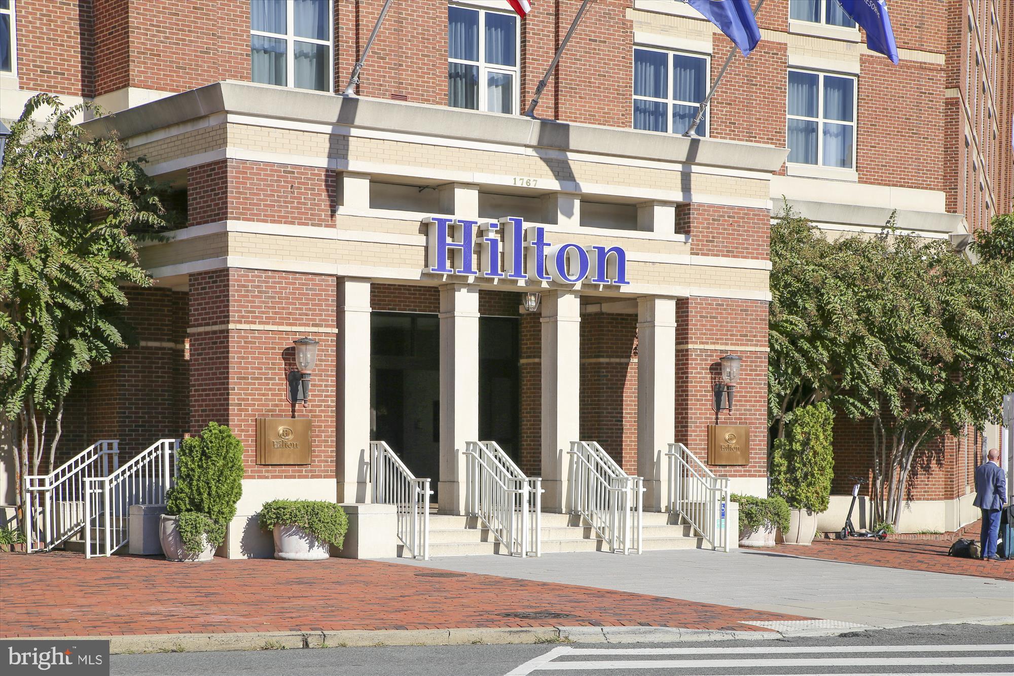 POTOWMACK CROSSING - Residential