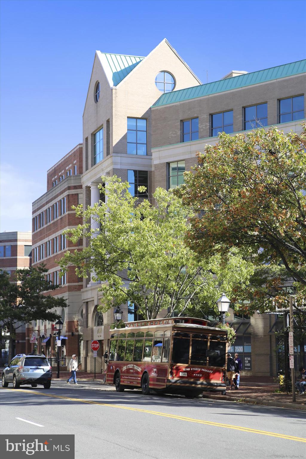 POTOWMACK CROSSING - Residential