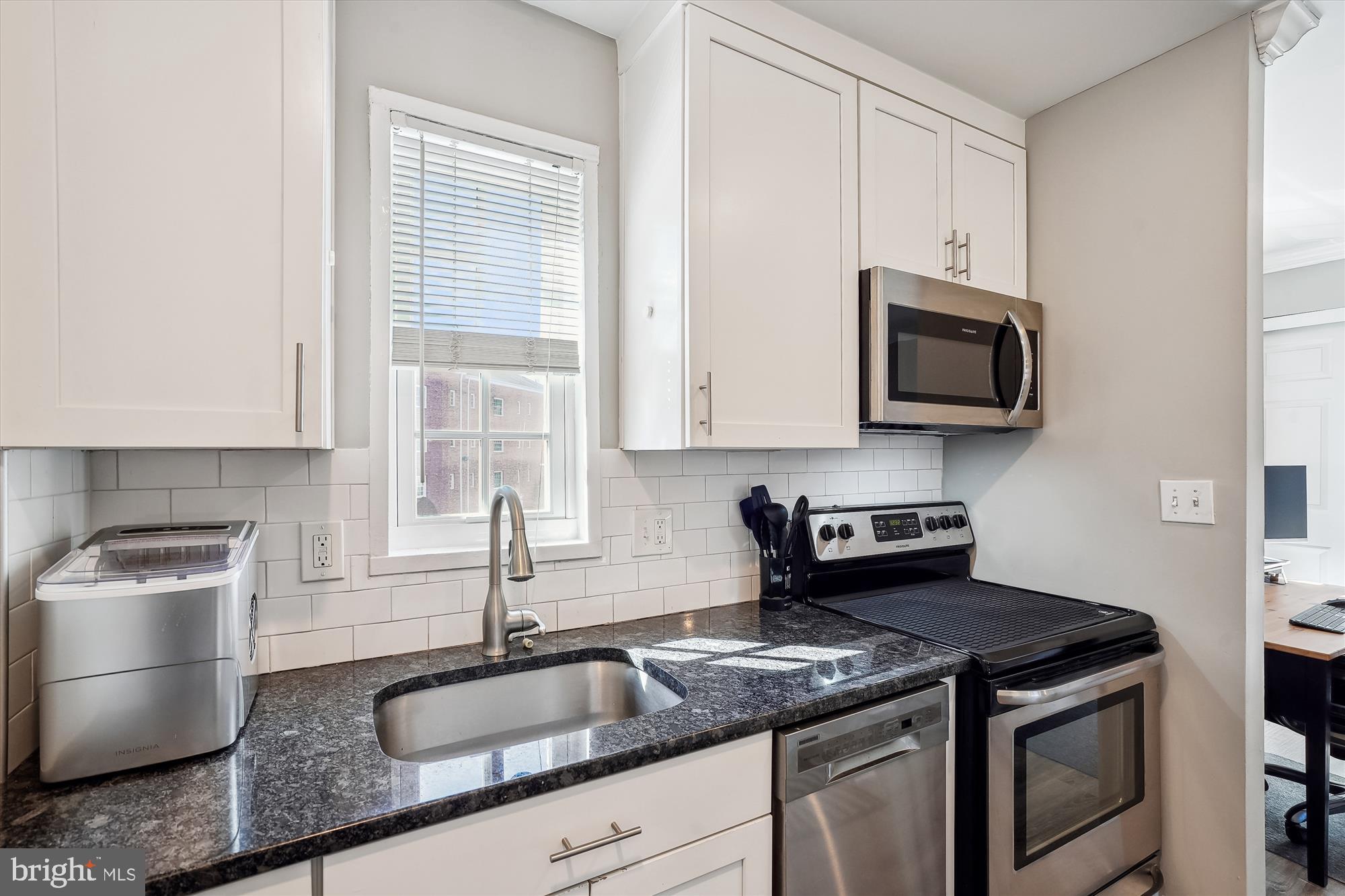 POTOWMACK CROSSING - Residential