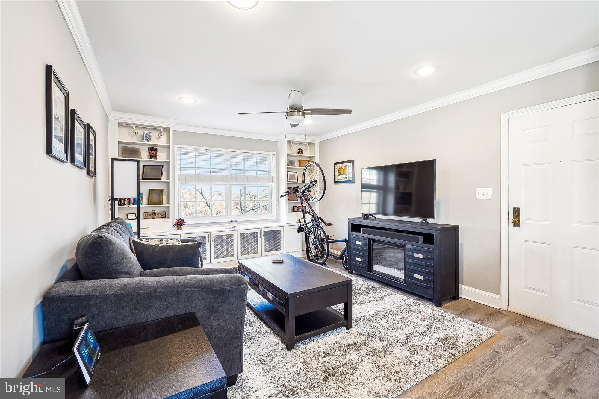 POTOWMACK CROSSING - Residential