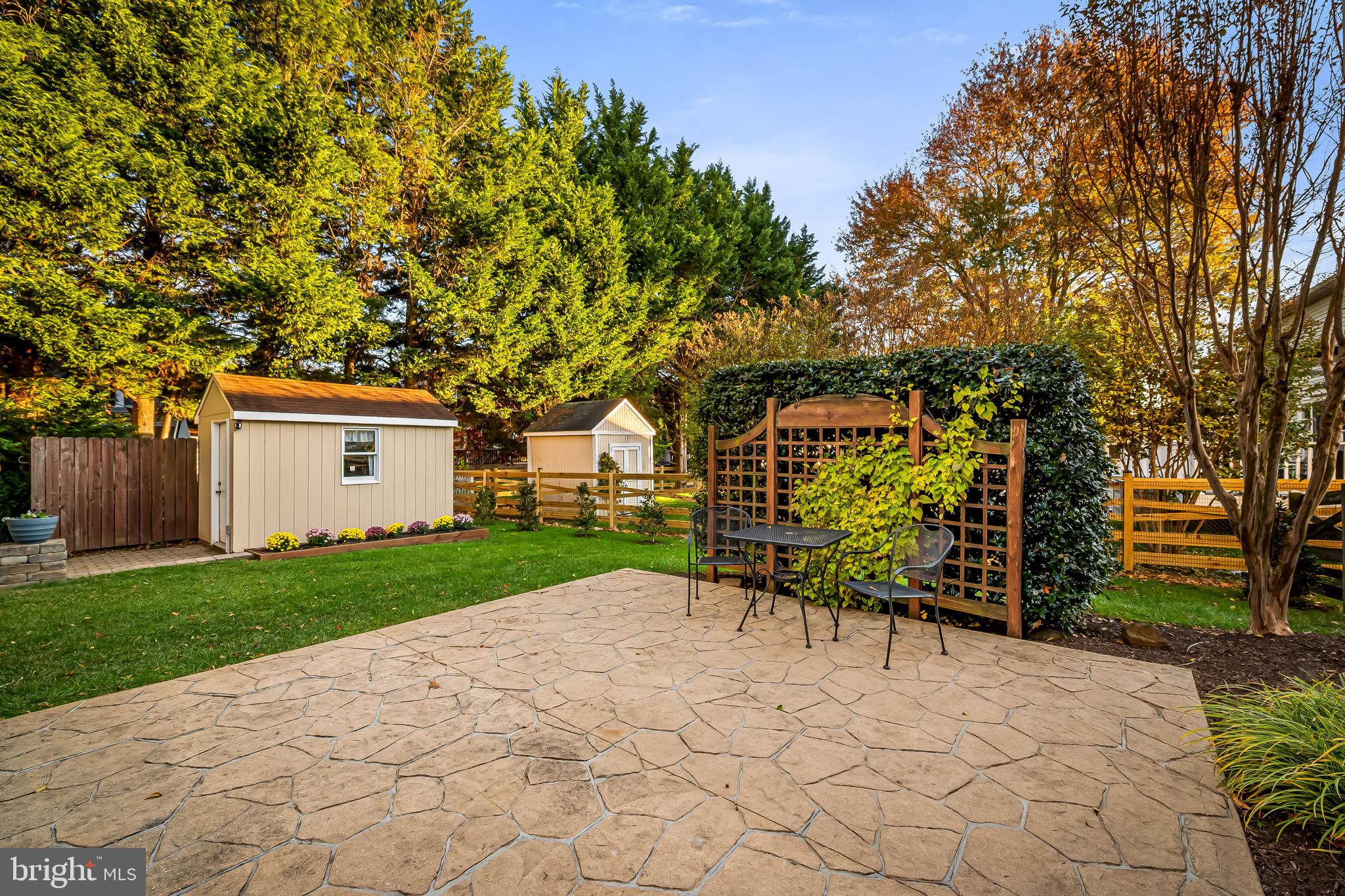 BRENTWOOD PARK - Residential