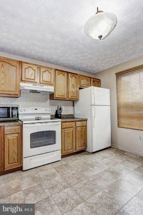 WEST SHORE - Residential