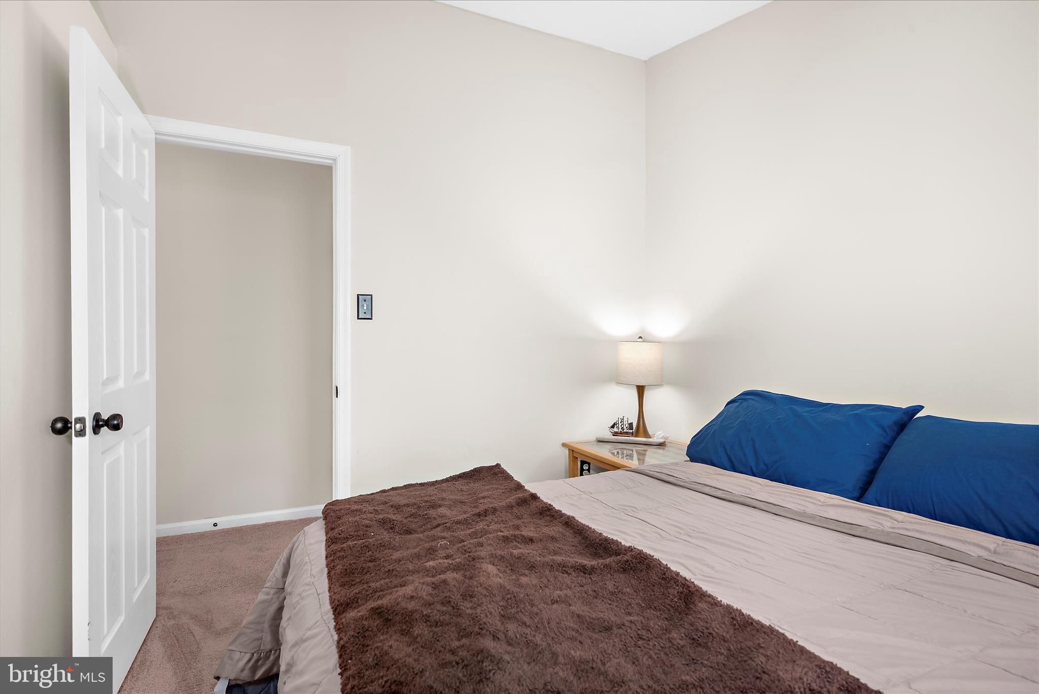 CHESAPEAKE LIGHTHOUSE - Residential