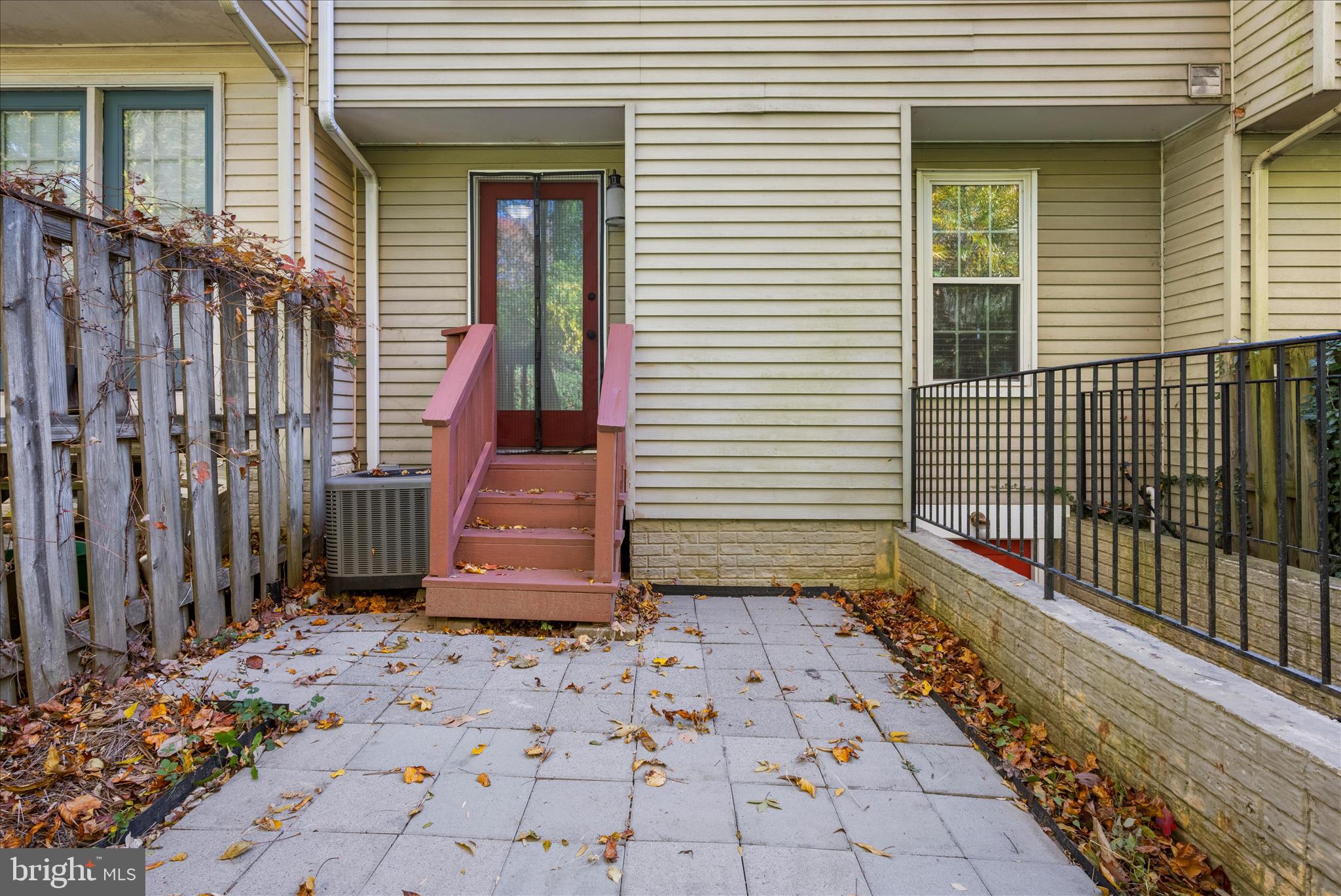 CHESAPEAKE LIGHTHOUSE - Residential