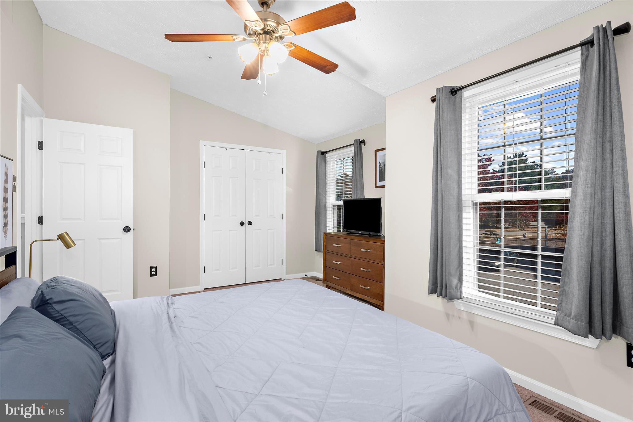 CHESAPEAKE LIGHTHOUSE - Residential