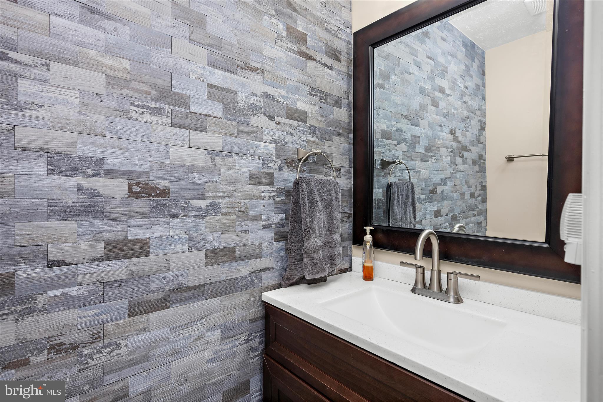 CHESAPEAKE LIGHTHOUSE - Residential