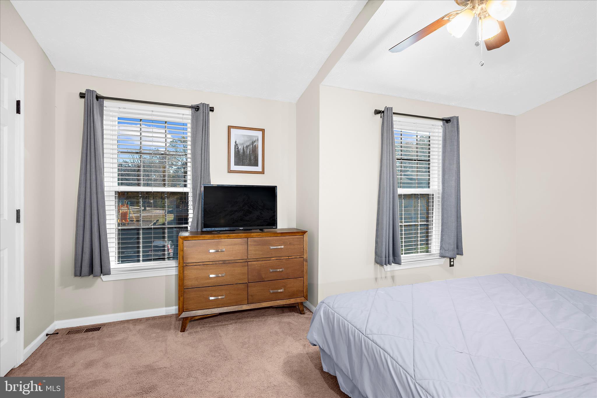 CHESAPEAKE LIGHTHOUSE - Residential