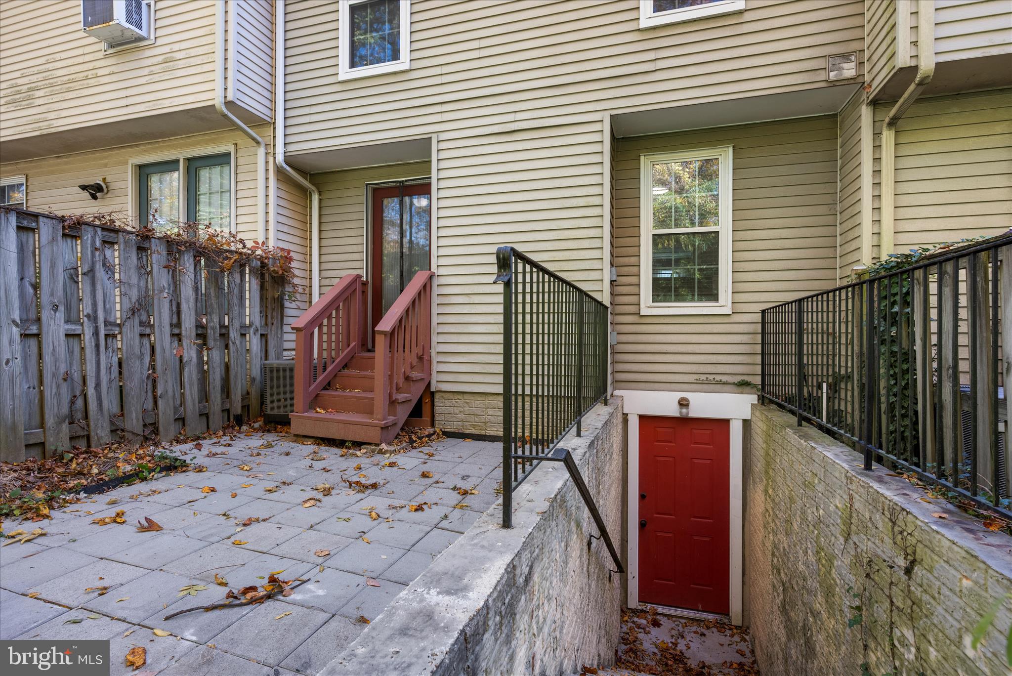 CHESAPEAKE LIGHTHOUSE - Residential