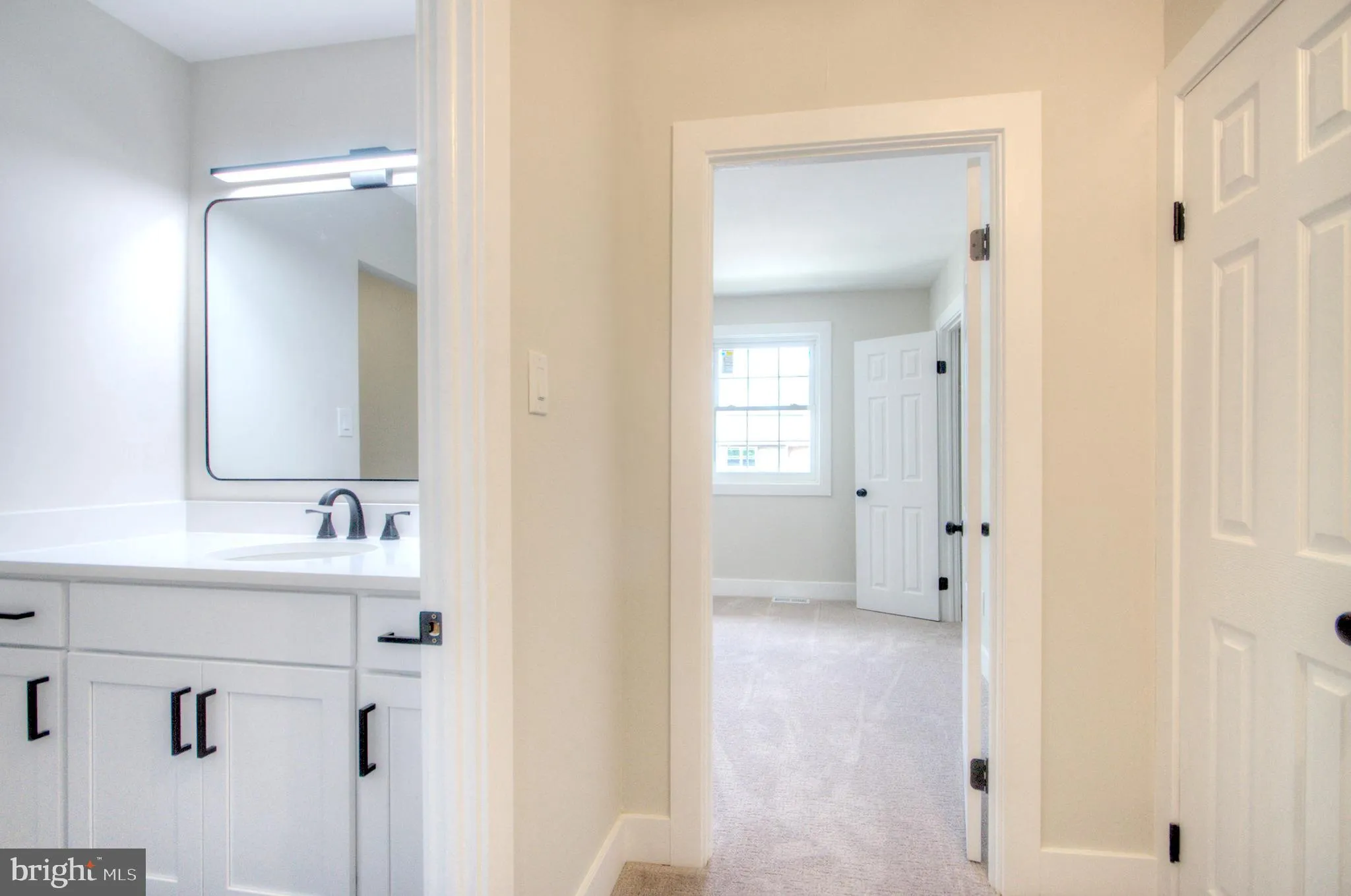 Clementon, New Jersey 08021, United States, 3 Bedrooms Bedrooms, ,2 BathroomsBathrooms,Residential,Pending,122945