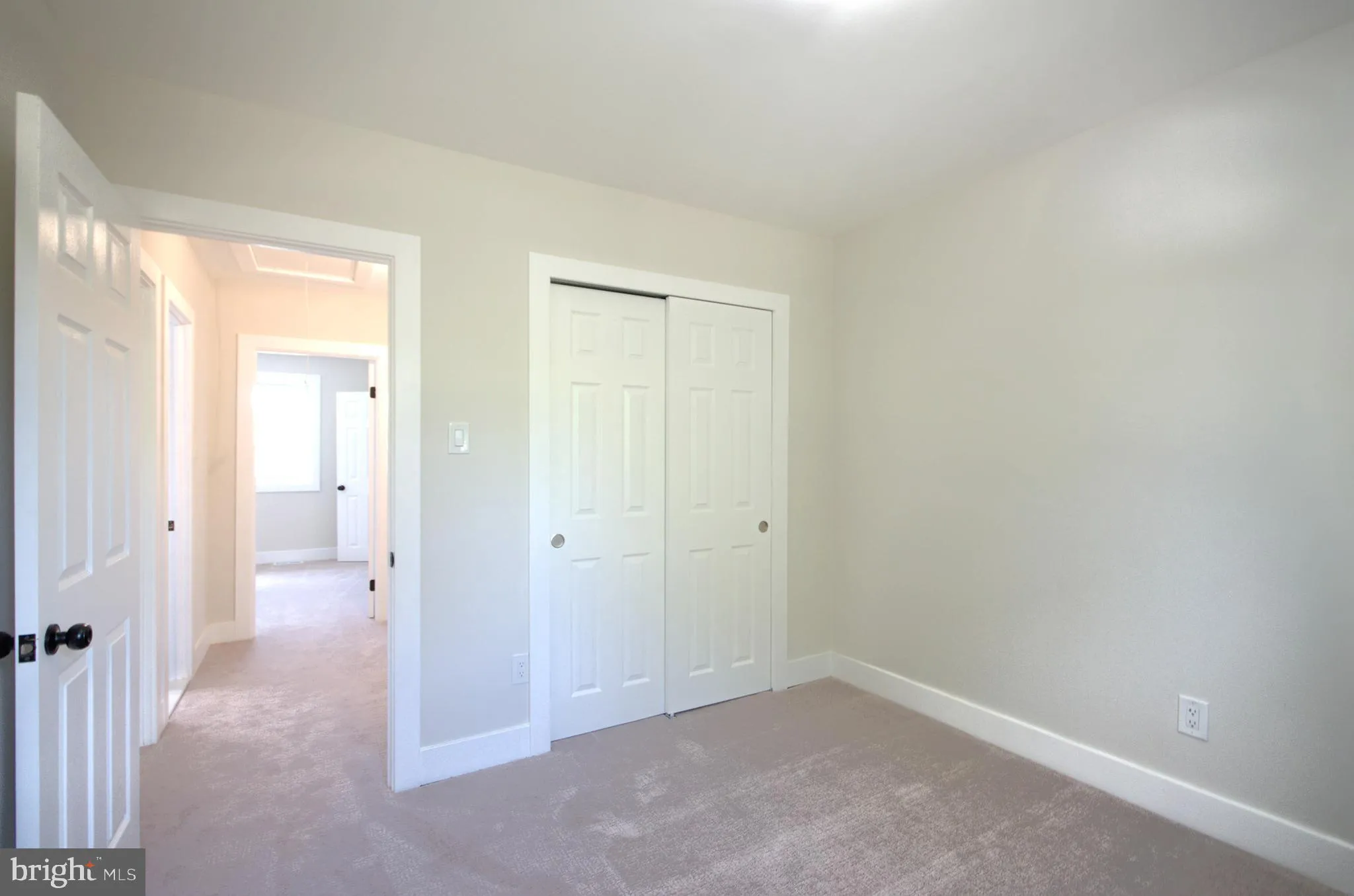 Clementon, New Jersey 08021, United States, 3 Bedrooms Bedrooms, ,2 BathroomsBathrooms,Residential,Pending,122945