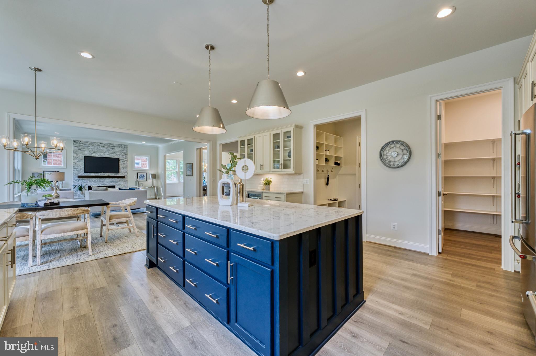 ROSEMONT - Residential