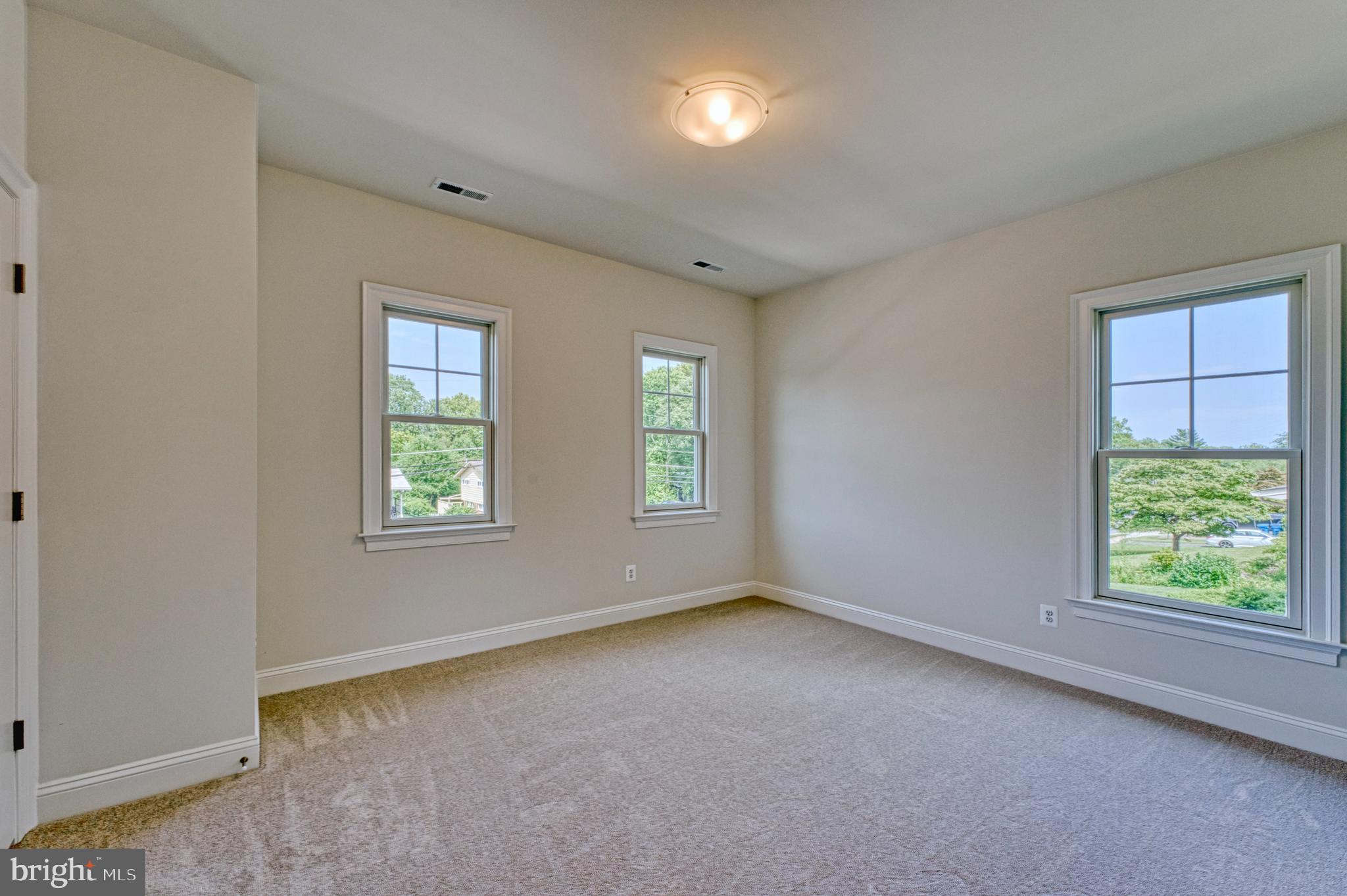 ROSEMONT - Residential