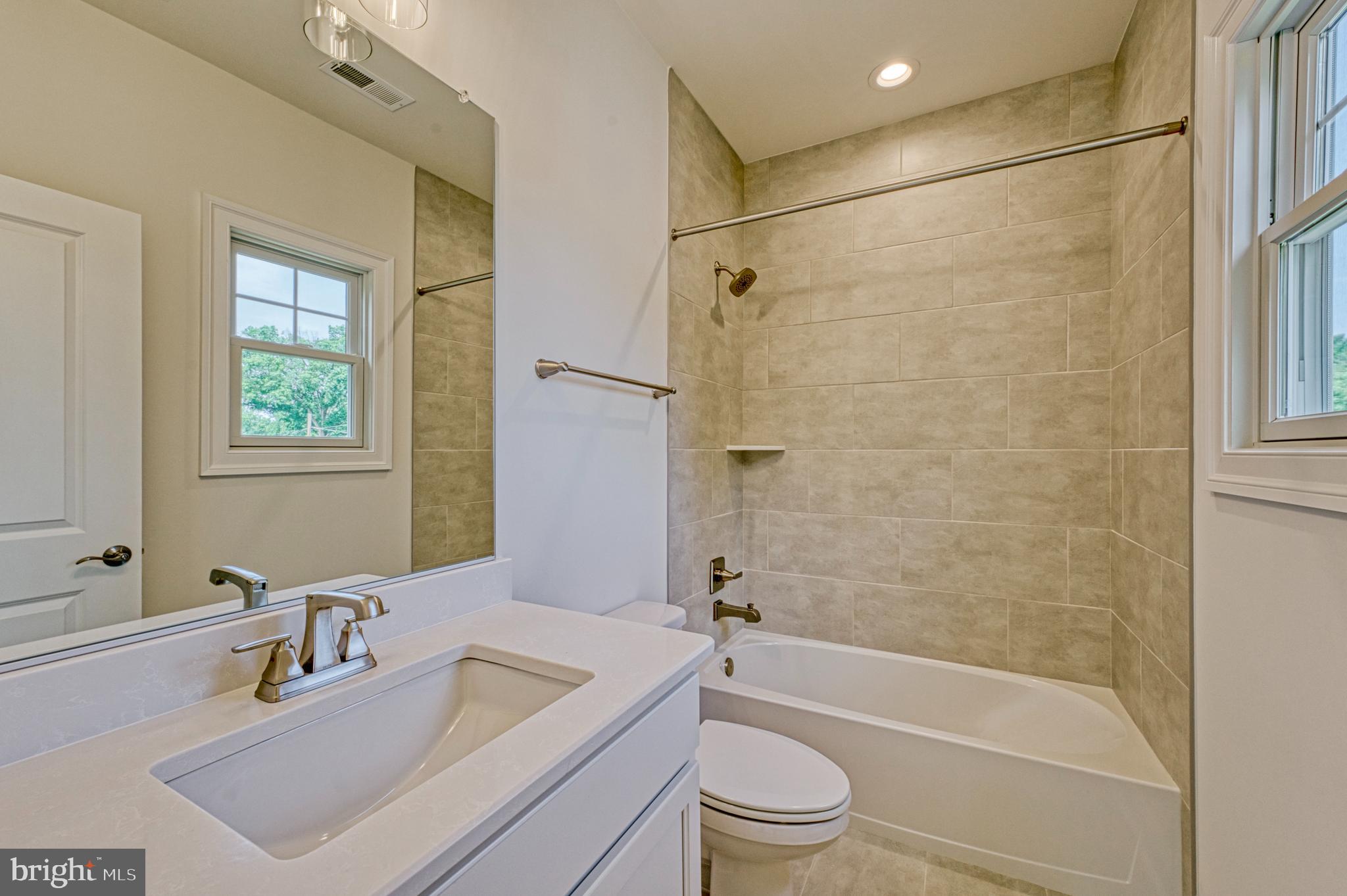 ROSEMONT - Residential