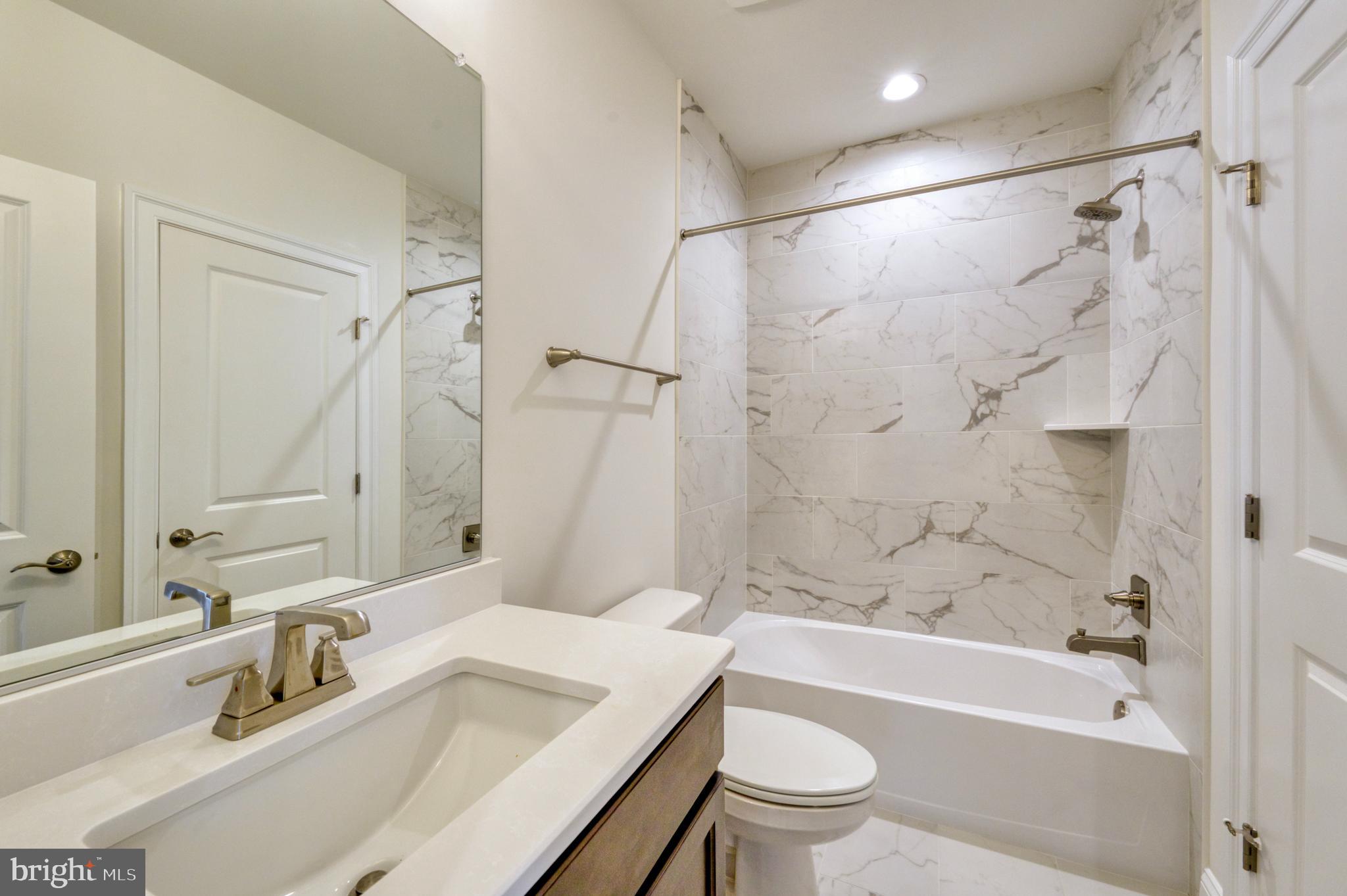 ROSEMONT - Residential