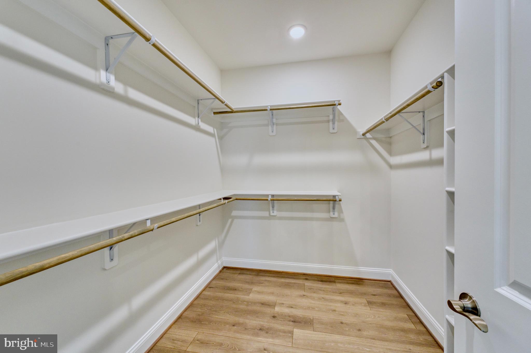 ROSEMONT - Residential