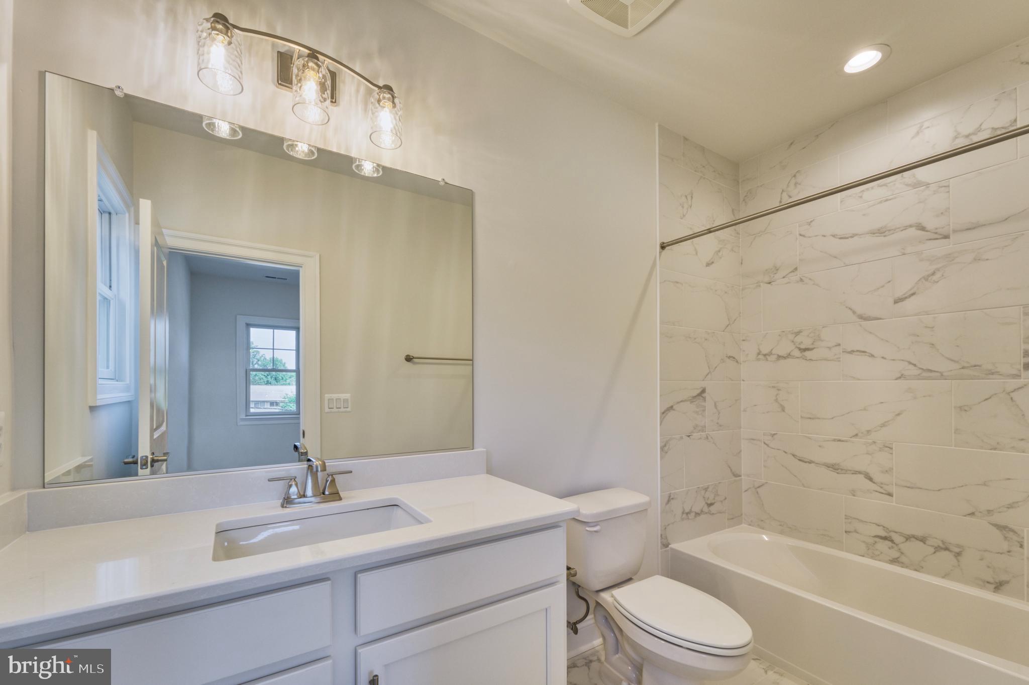 ROSEMONT - Residential