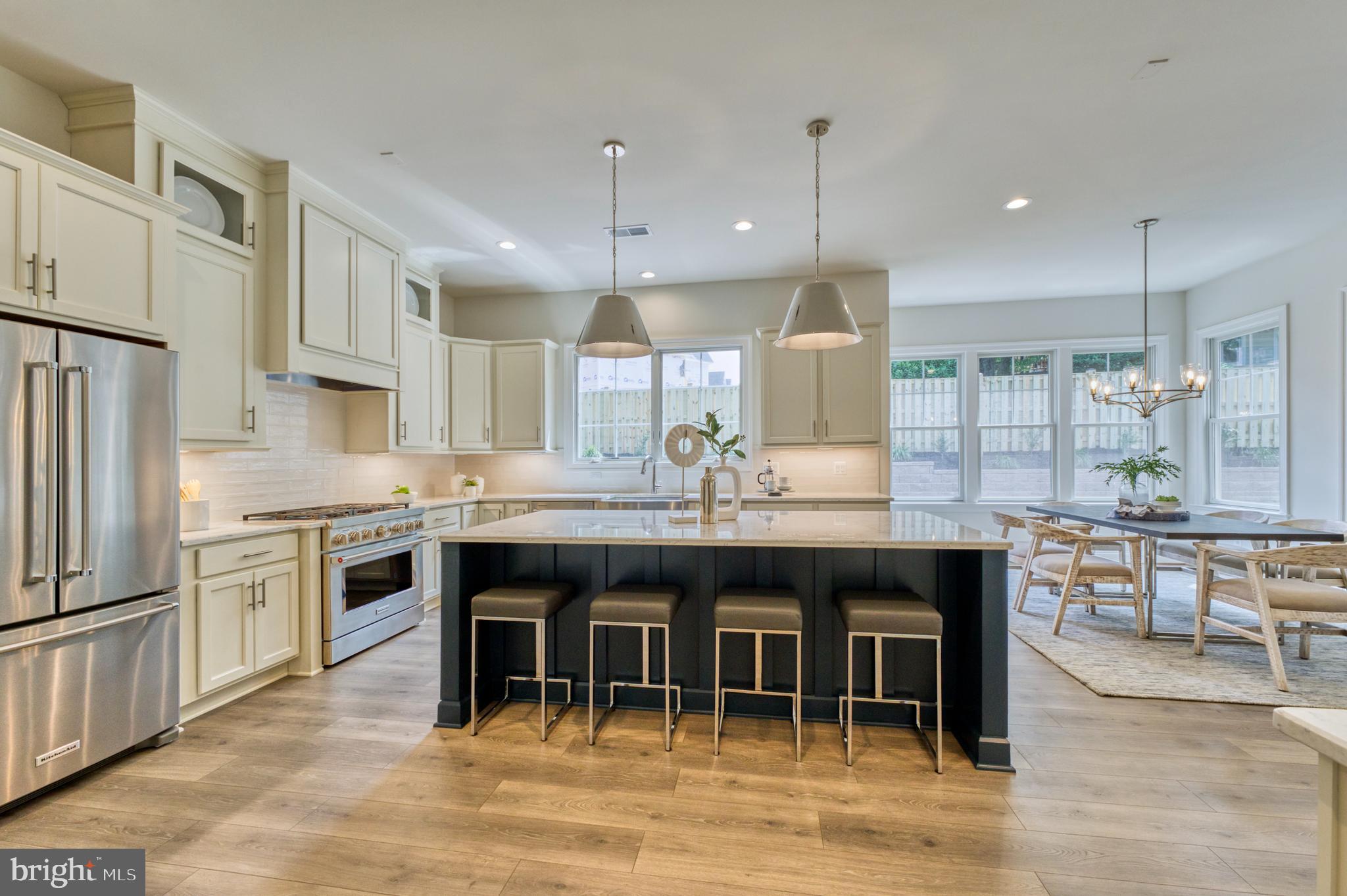 ROSEMONT - Residential