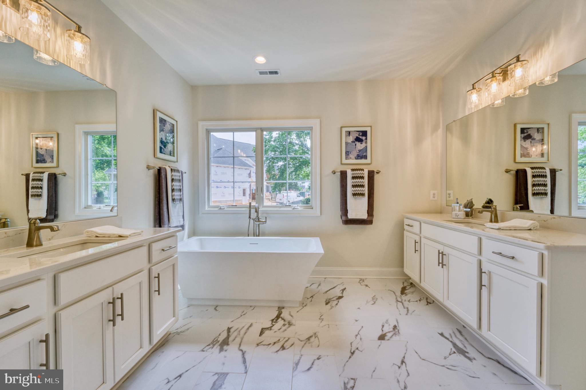 ROSEMONT - Residential