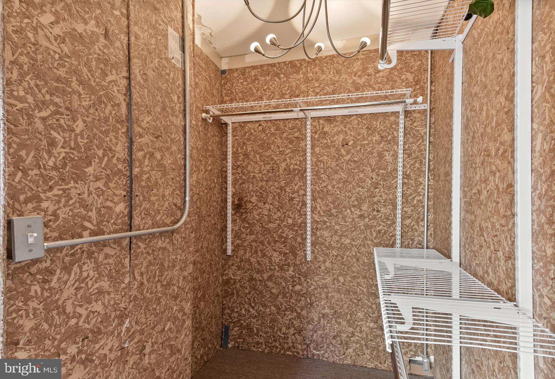 WASHINGTON VILLAGE - Residential