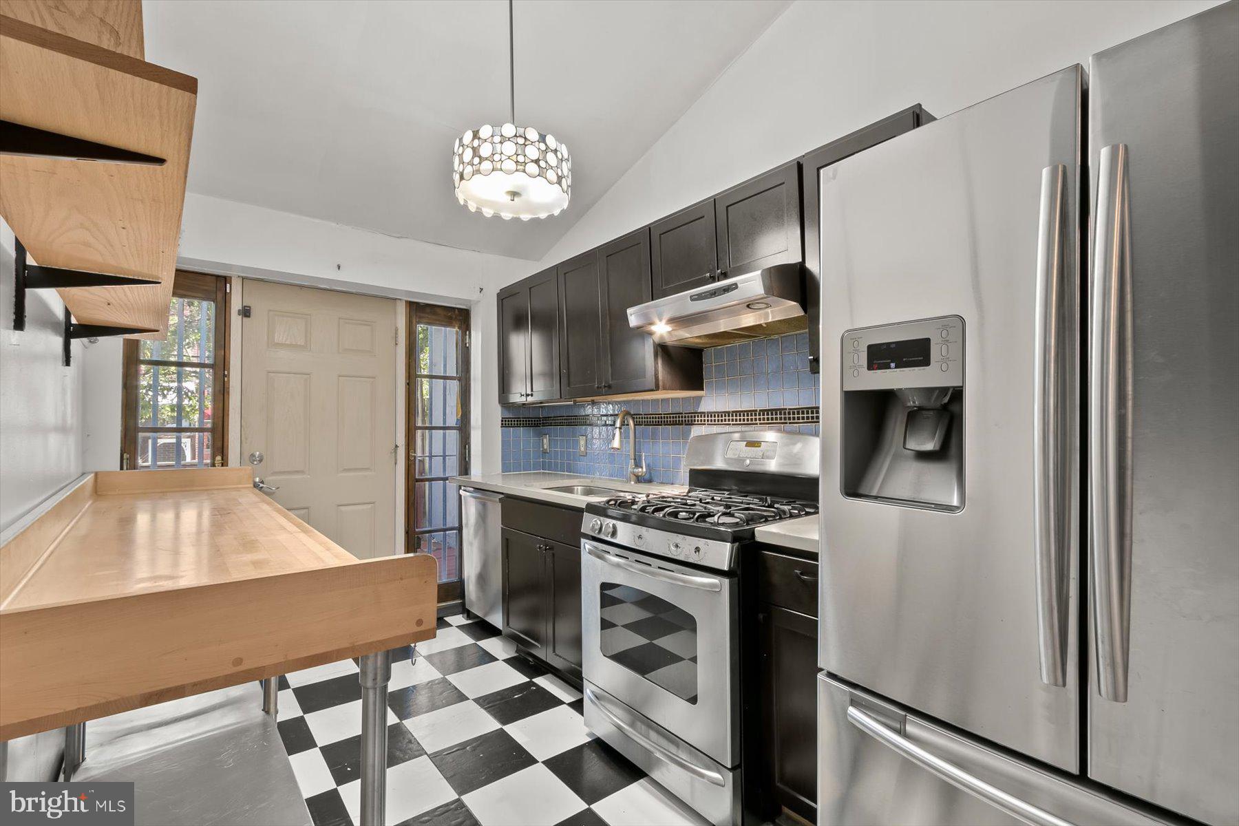 WASHINGTON VILLAGE - Residential