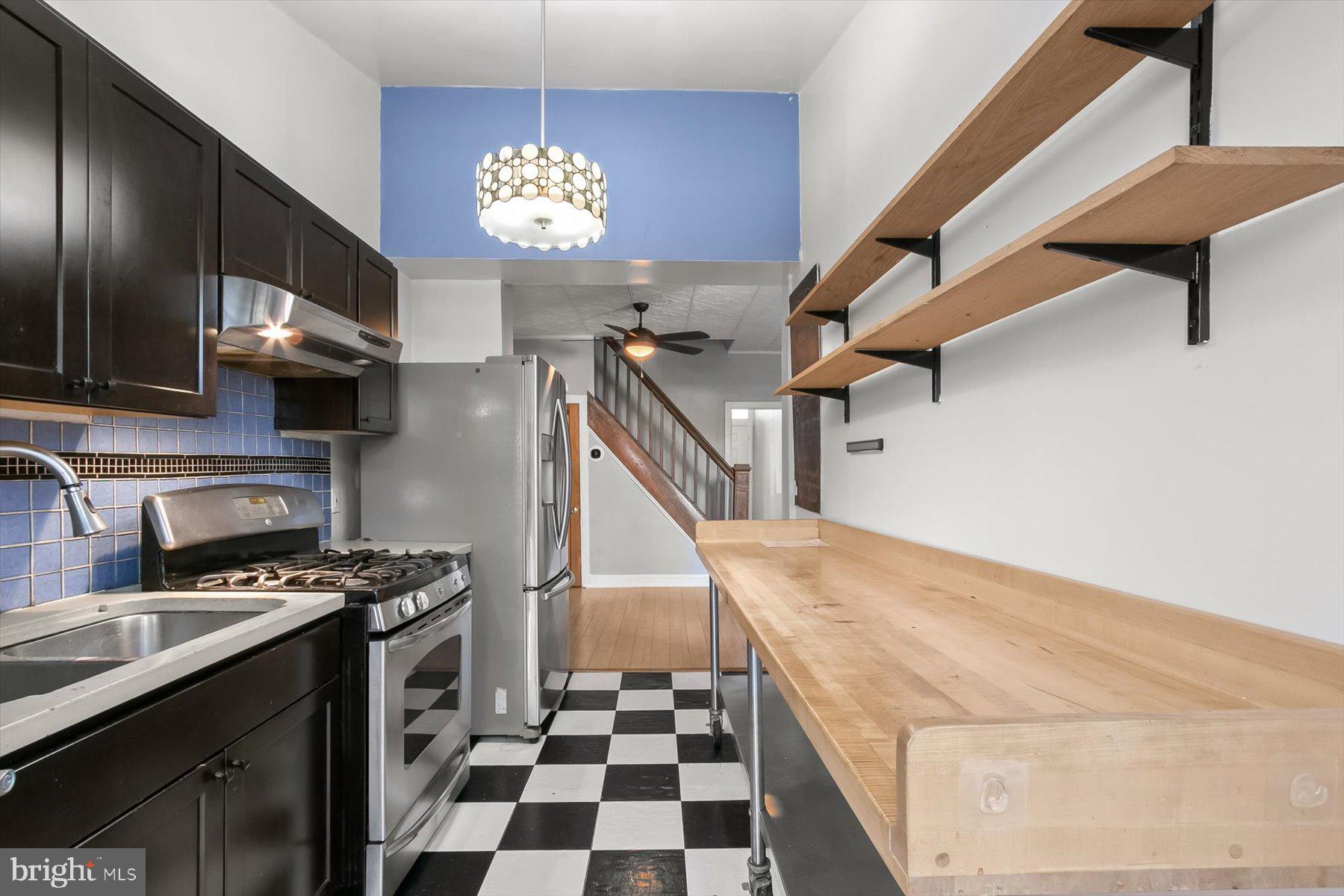 WASHINGTON VILLAGE - Residential