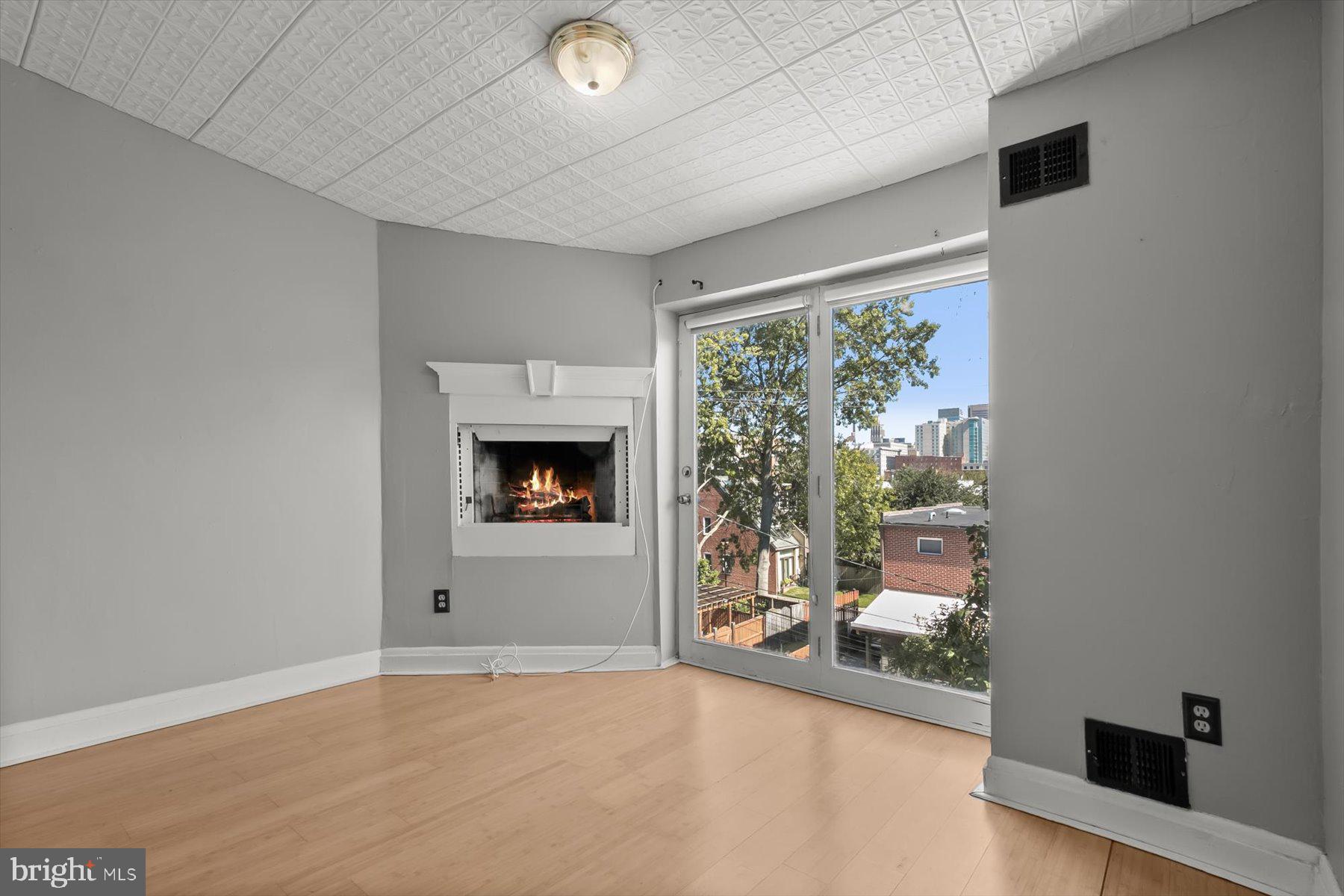 WASHINGTON VILLAGE - Residential