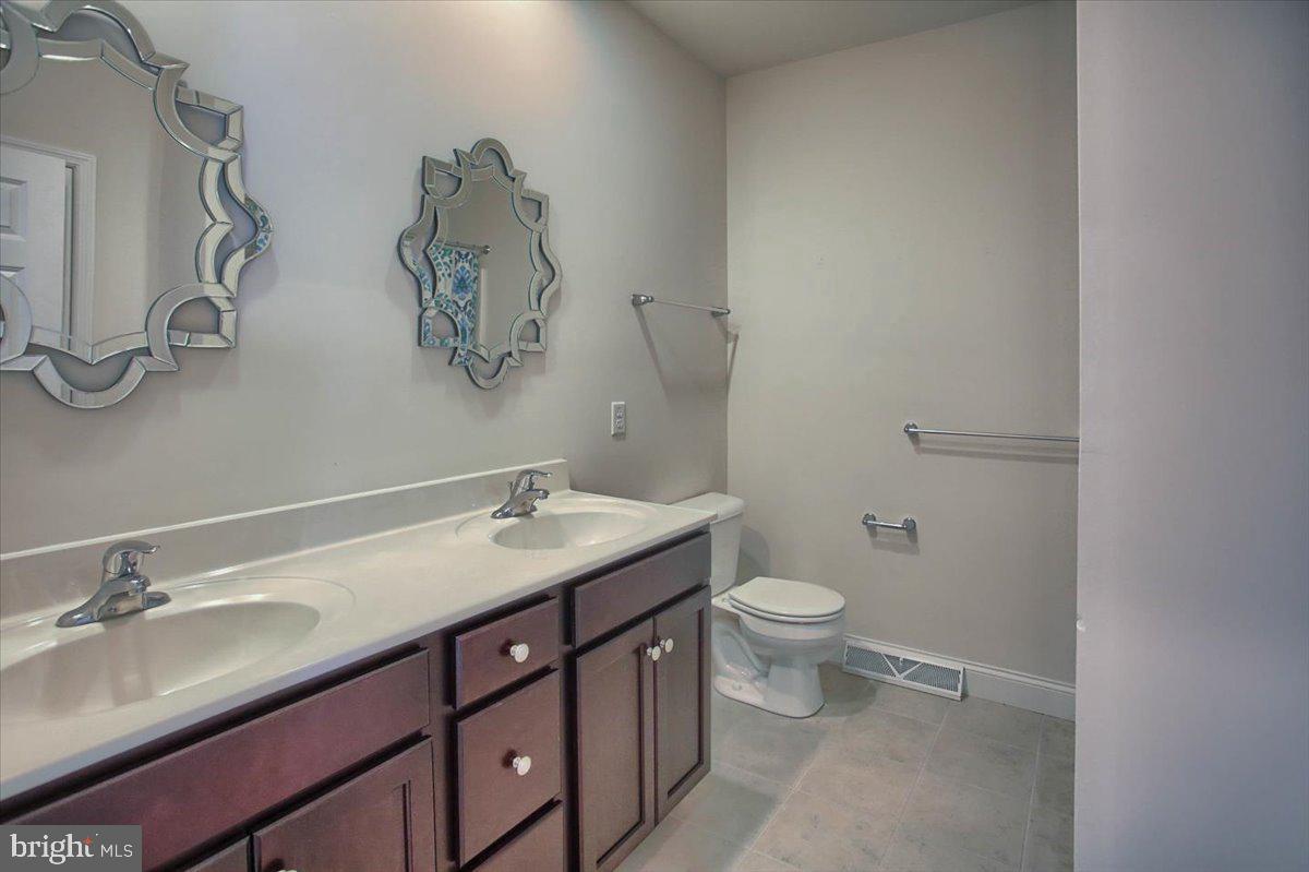 WALDEN - Residential Lease