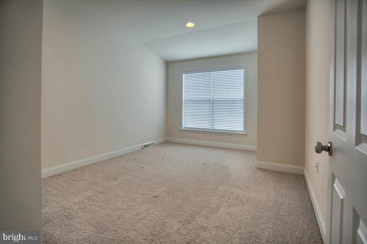 WALDEN - Residential Lease