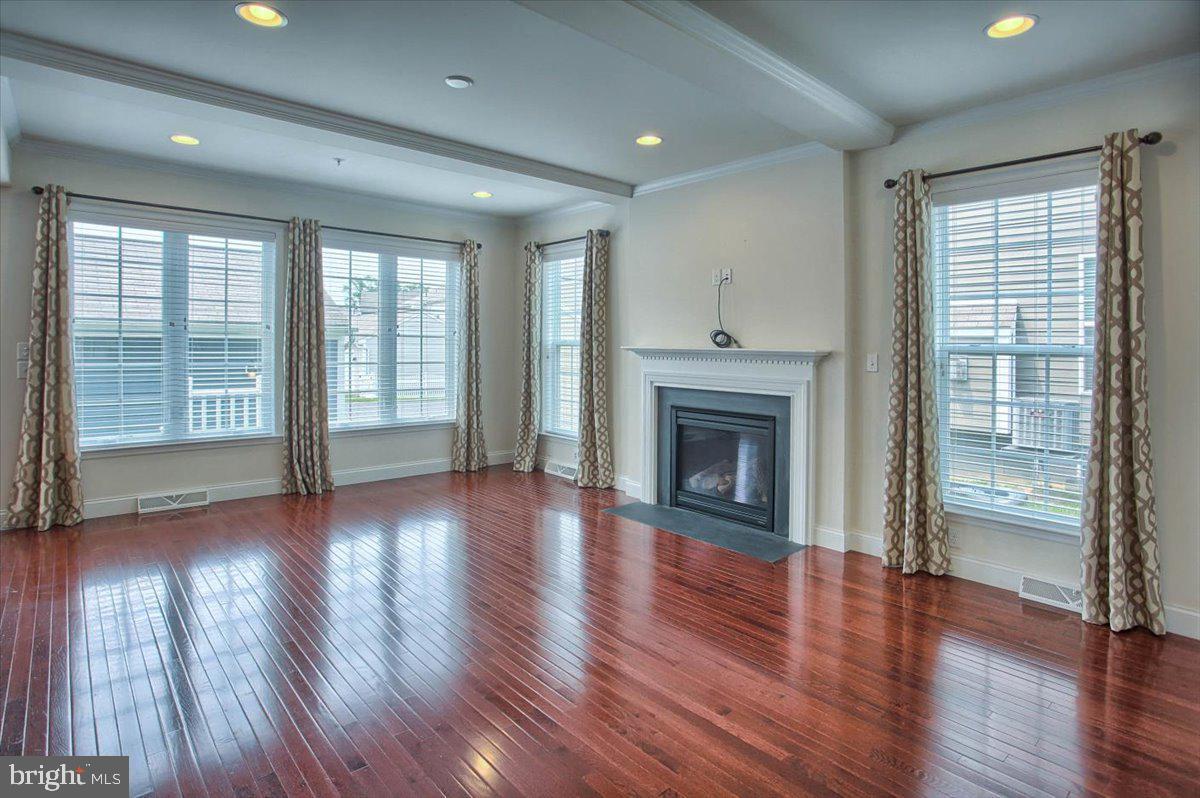 WALDEN - Residential Lease