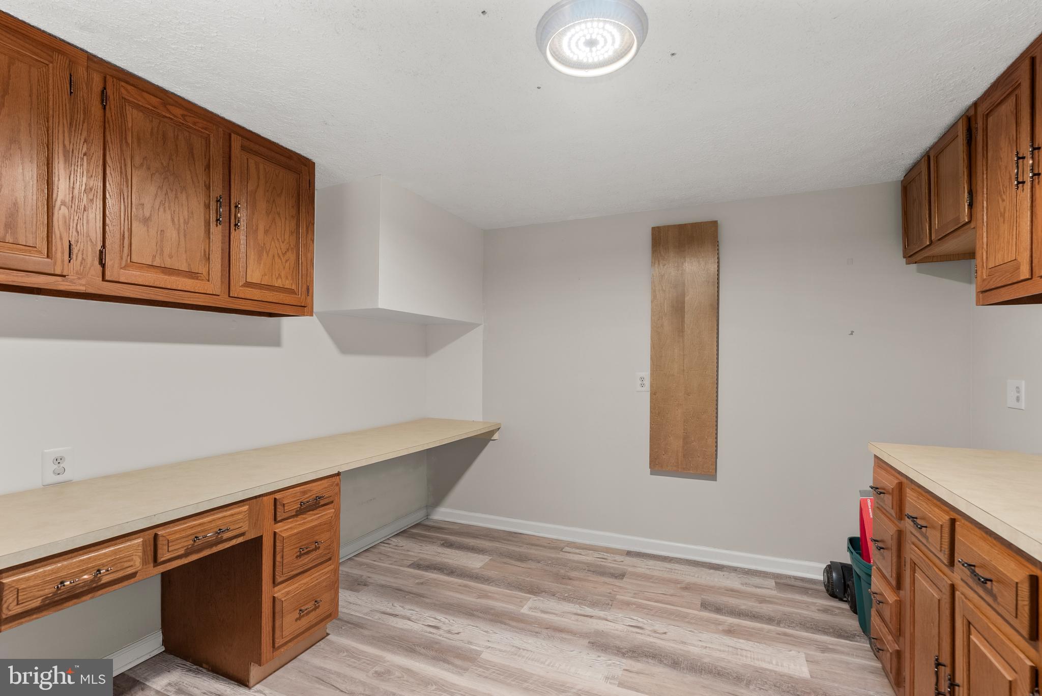 HAMPTON GARDENS - Residential