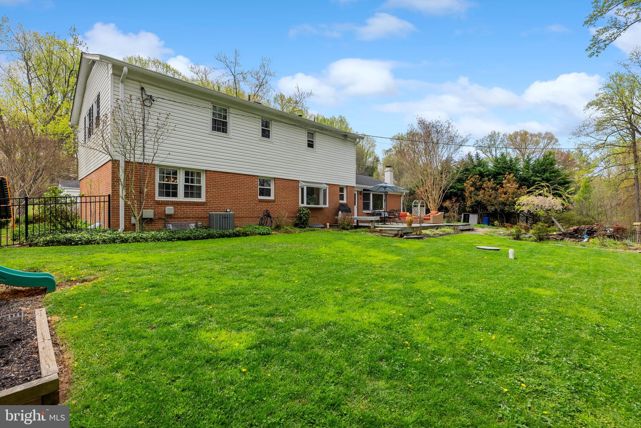 HAMPTON GARDENS - Residential