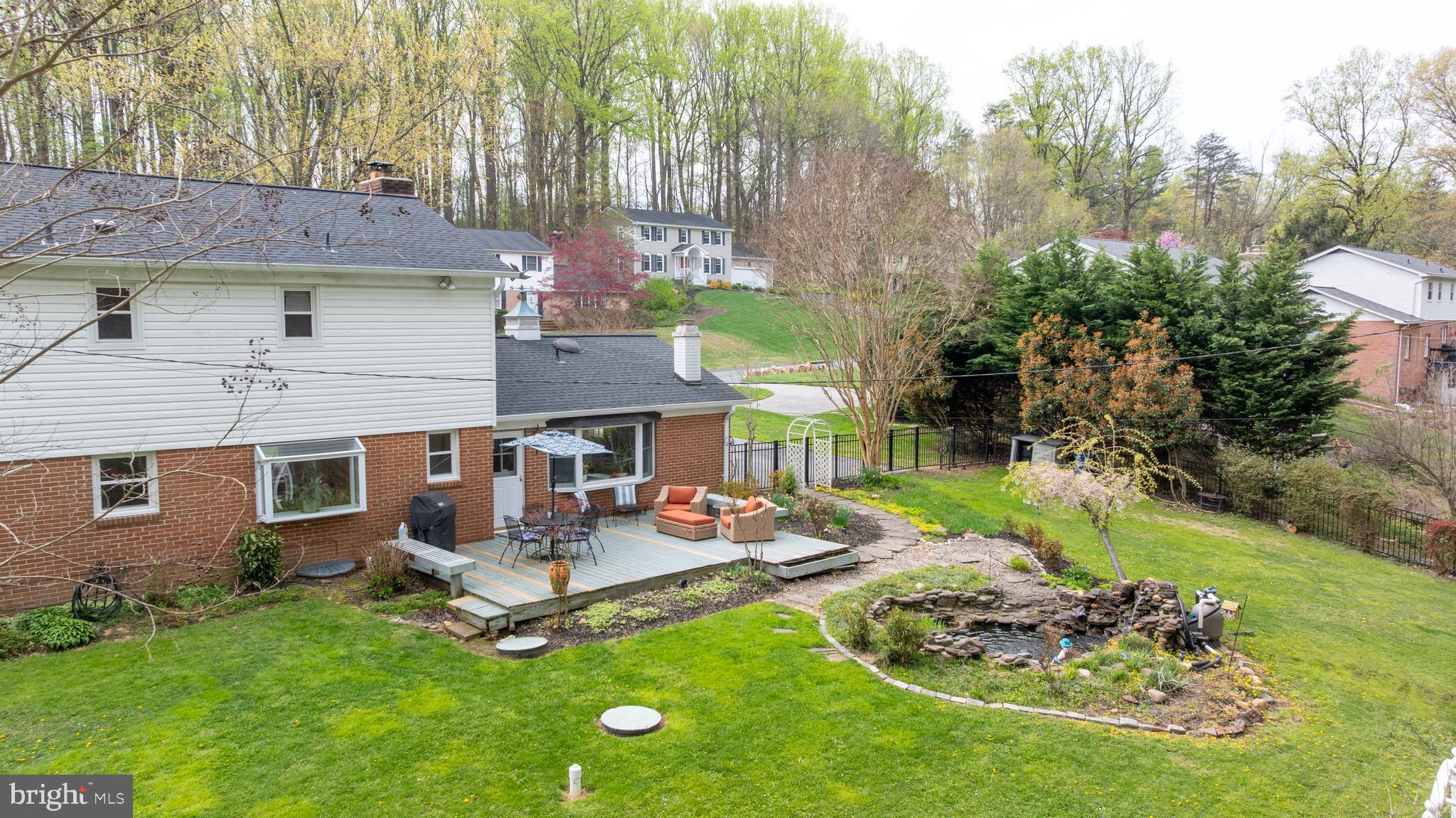 HAMPTON GARDENS - Residential