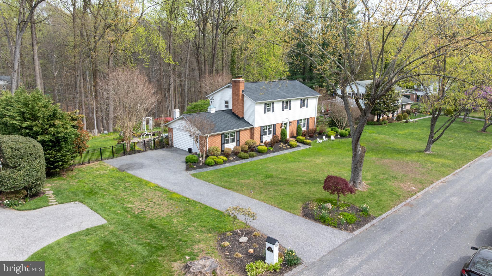 HAMPTON GARDENS - Residential