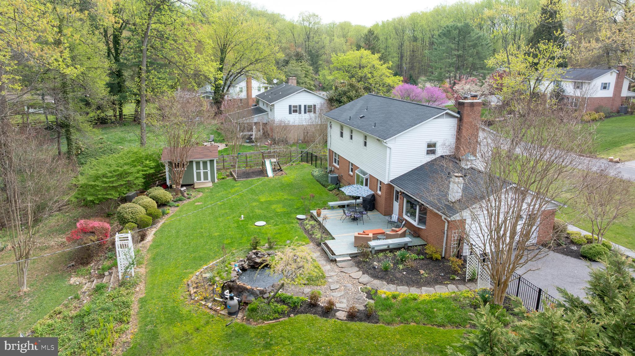 HAMPTON GARDENS - Residential