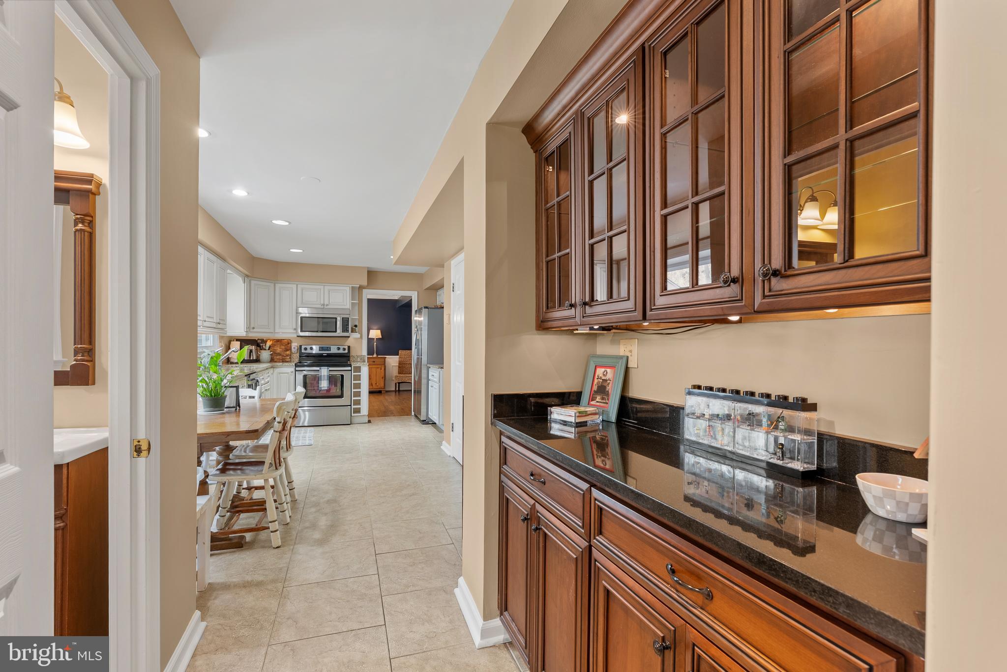 HAMPTON GARDENS - Residential