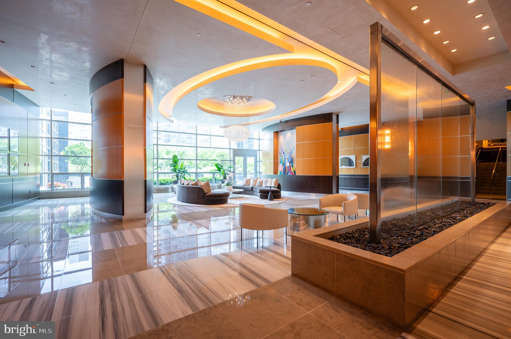 TURNBERRY TOWER - Residential