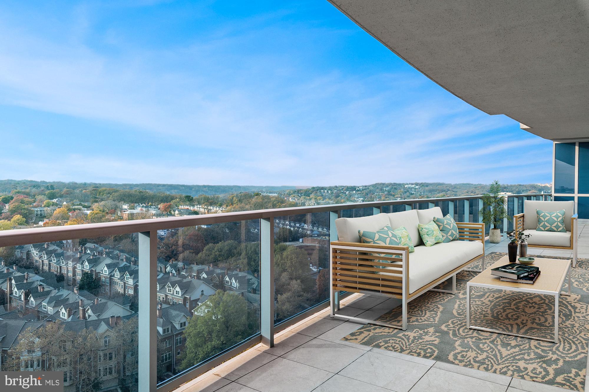 TURNBERRY TOWER - Residential