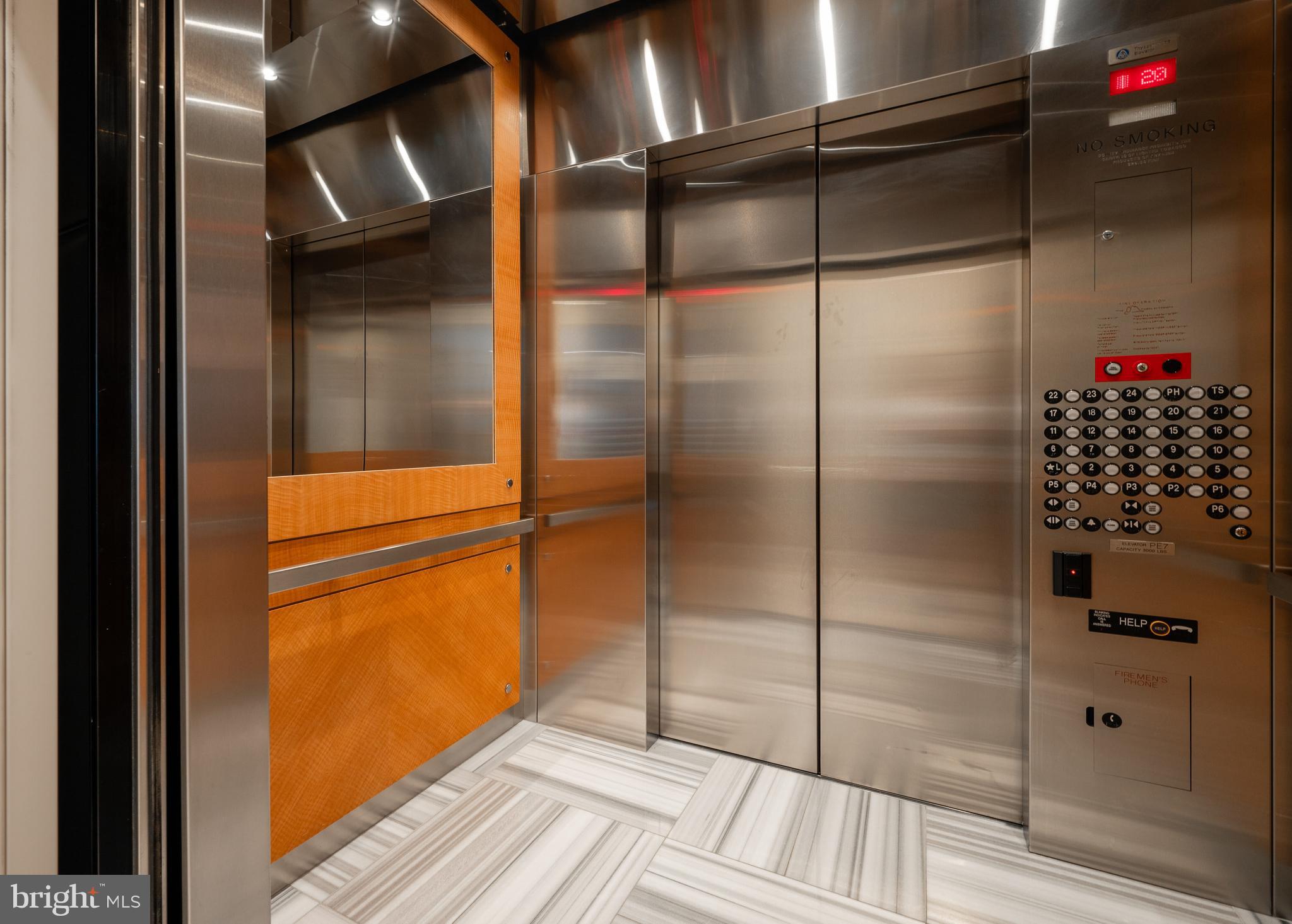 TURNBERRY TOWER - Residential