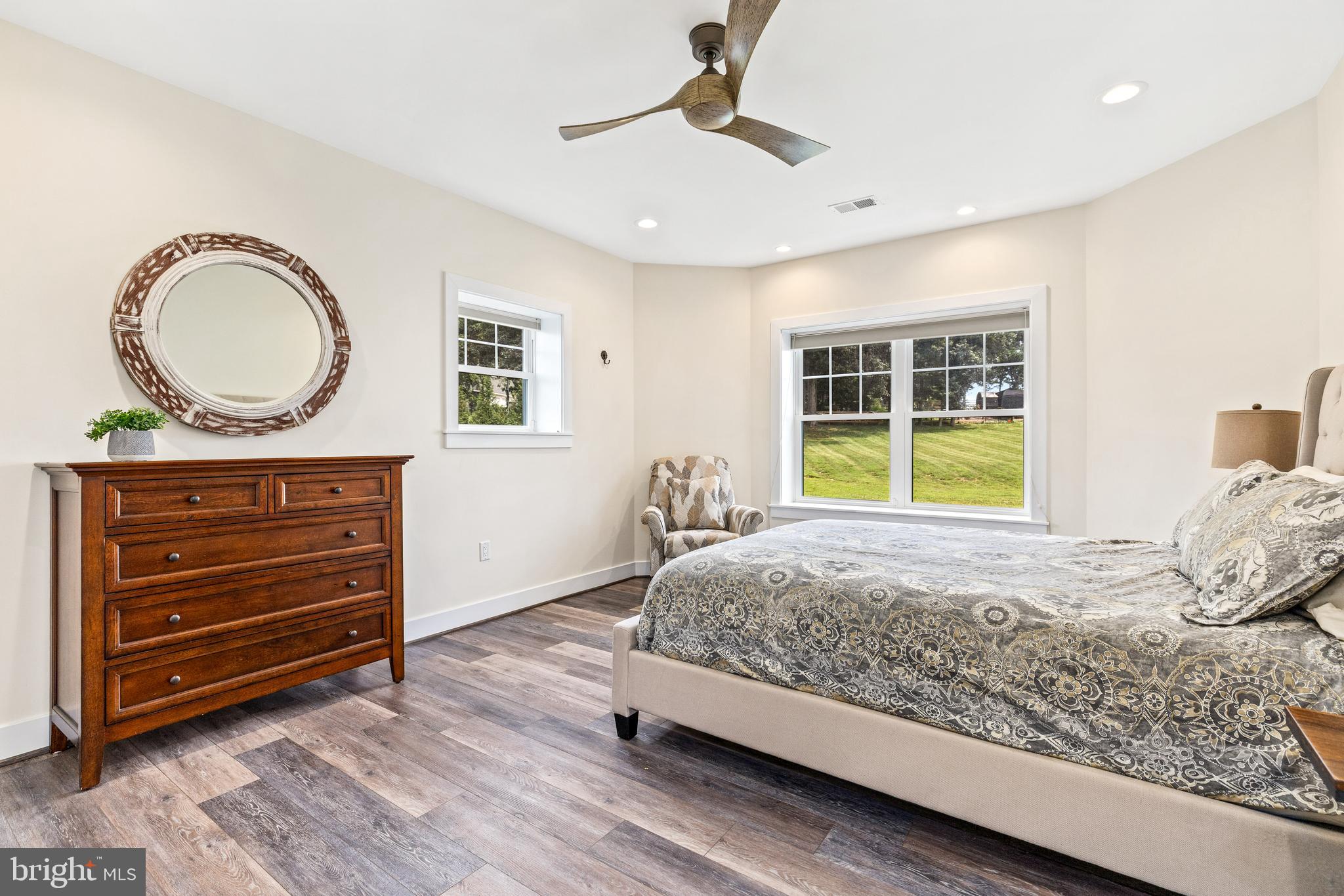 MOUNTAIN VISTA - Residential