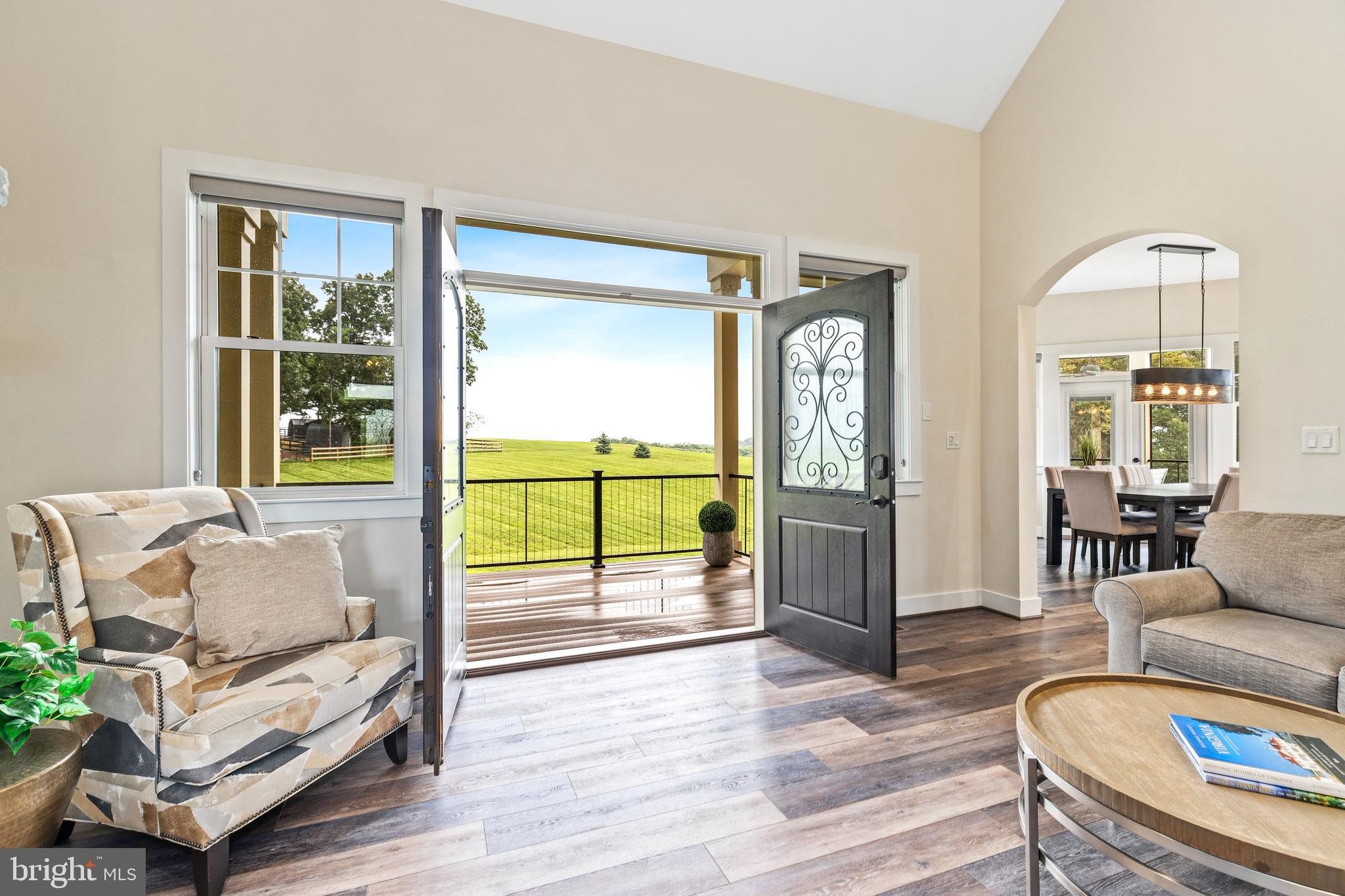 MOUNTAIN VISTA - Residential