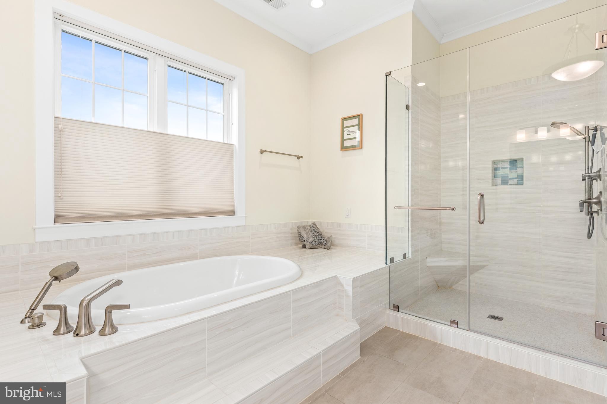 MOUNTAIN VISTA - Residential